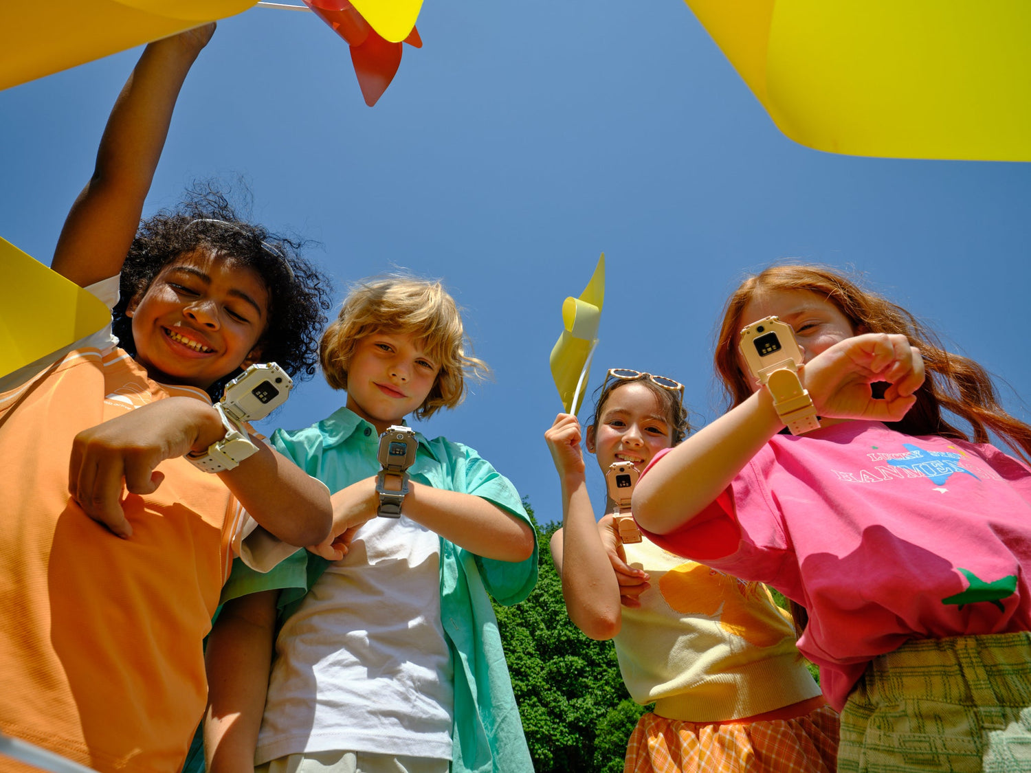 Instant updates, GPS tracking, video calls: Smartwatch helps you reach your child without handing over a phone